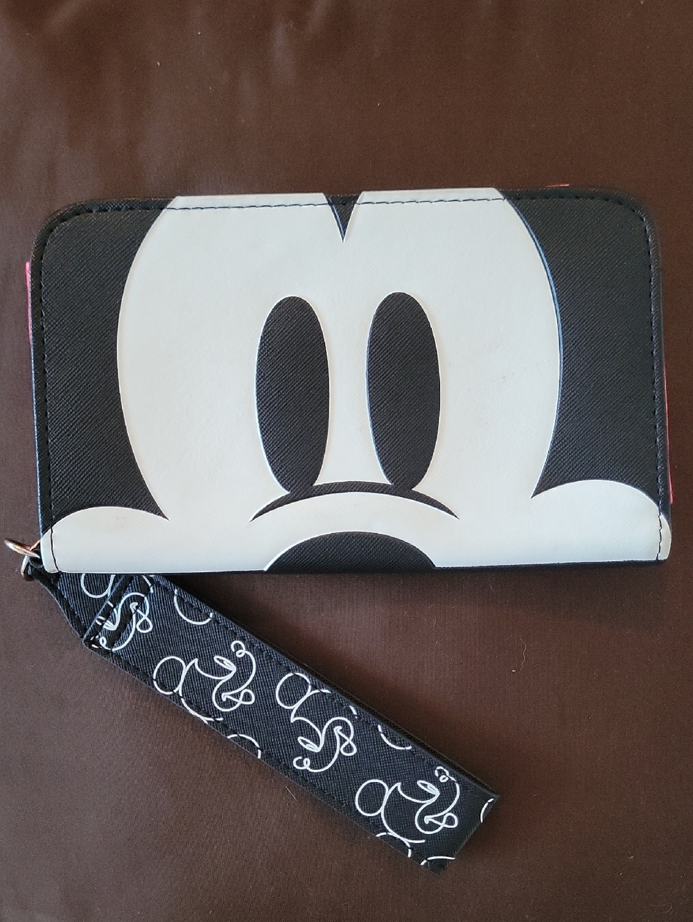 Disney Mickey Mouse Cell Phone Wallet Wristlet Case Black White Red